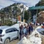 snowfall uttarakhand tourists stranded in lokhandi chakrata 1ca6fff7884954f6b8d6e65a38fa51c8 1