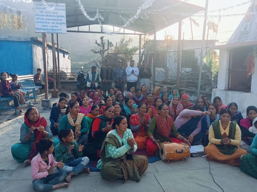 ग्राम सभा कैंच्छू में योग एवं ध्यान शिविर का आयोजन, ग्रामीणों ने बढ़-चढ़कर लिया भाग-Newsnetra 3 7321c992 6d59 4dc8 b4cf fb475e8a2c3c