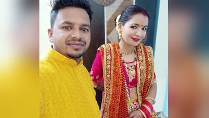 पिथौरागढ़ में दर्दनाक हादसा: शादी से लौट रहे दंपती की कार चुपकोट बैंड के पास खाई में गिरी, दोनों की मौत-Newsnetra 3 kara khaii ma garana sa thapata ka mata 38407b9c86795ba1c18ef84687fa7ff1