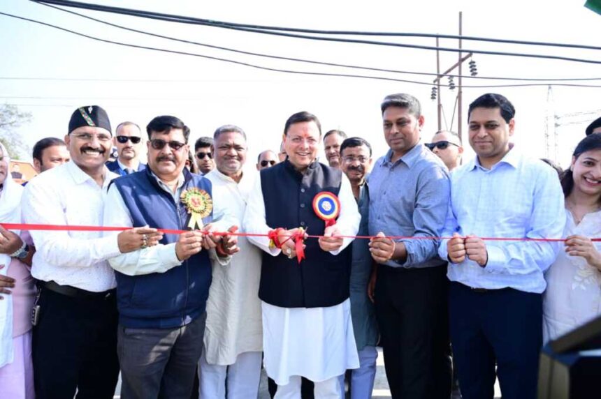 खटीमा भ्रमण पर सीएम धामी ने सुनीं जनसमस्याएं, अधिकारियों को दिए त्वरित समाधान के निर्देश-Newsnetra 17 IMG 20260228 WA0269 1