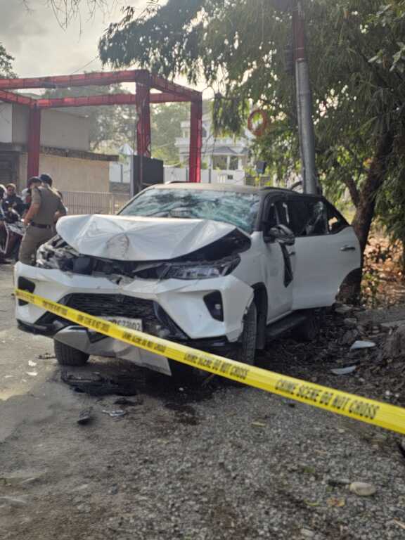 देहरादून के मसूरी रोड पर रोडरेज बना जानलेवा, टायर पर फायरिंग के दौरान मॉर्निंग वॉकर की मौत-Newsnetra 9 IMG 20260330 WA0049