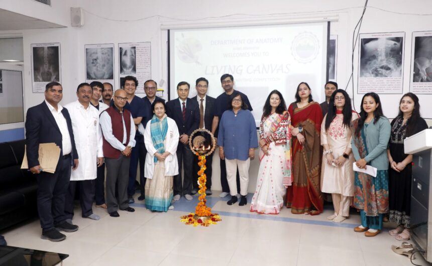 एम्स ऋषिकेश में ‘लिविंग कैनवस’ बाॅडी पेंटिंग प्रतियोगिता: एनाटॉमी की इनोवेटिव लर्निंग का अनूठा प्रयोग-Newsnetra 7 WhatsApp Image 2026 03 01 at 5.37.55 PM
