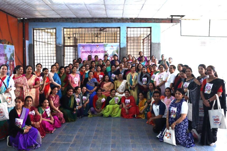 ‘‘साड़ी गौरव मैराथन’’ में महिलाओं ने दिखाया उत्साह, परम्परा और स्वास्थ्य जागरूकता का दिया संदेश-Newsnetra 13 WhatsApp Image 2026 03 08 at 6.43.22 PM 1