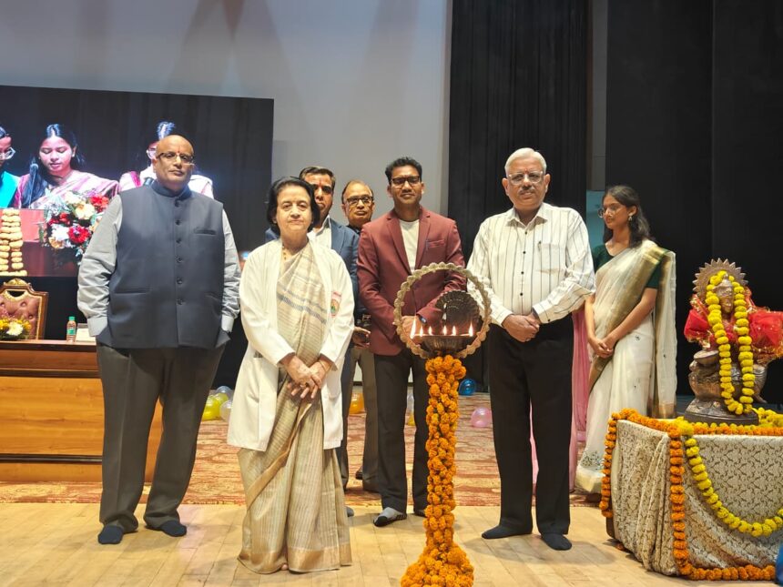 एम्स ऋषिकेश में ‘युवा जोश’ का उत्साह: नेशनल यूथ कॉन्क्लेव-2026 में हेल्थ और वेल्थ के संतुलन का संदेश, युवाओं को दी गई जीवन प्रबंधन की सीख-Newsnetra 7 WhatsApp Image 2026 03 25 at 8.32.40 PM