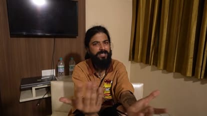 youtuber anurag doval 89aadd768fc16bab8a8acaecb75c052c