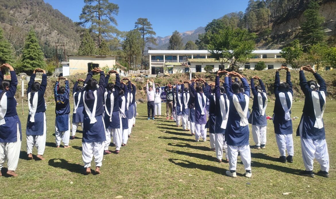 025b4adf d183 4353 918b 9342f20619dc