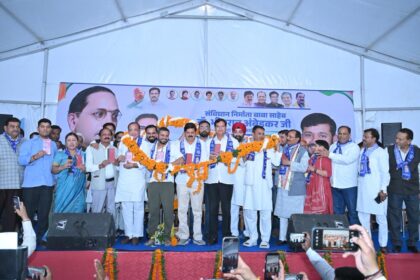 512c2ba9 cb5b 4378 8779 9a96aac81922