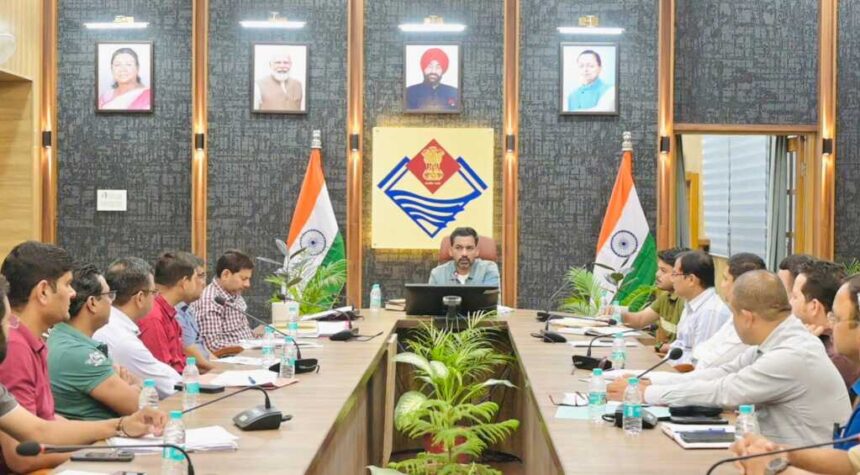 मानसून से पहले डीएम आशीष चौहान सख्त, 7 जून तक सभी जनहित परियोजनाएं पूरी करने के निर्देश, लापरवाही पर होगी कार्रवाई-Newsnetra 5 IMG 20260531 WA0041