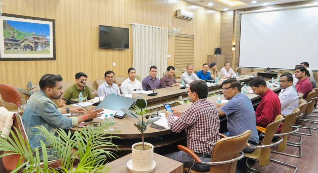 मानसून से पहले डीएम आशीष चौहान सख्त, 7 जून तक सभी जनहित परियोजनाएं पूरी करने के निर्देश, लापरवाही पर होगी कार्रवाई-Newsnetra 6 IMG 20260531 WA0043