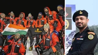 NSG टीम ने फतह किया माउंट एवरेस्ट, मेजर अखिलेश भट्ट के नेतृत्व में ऐतिहासिक सफलता-Newsnetra 3 hoisting the tricolour on Everest 1779798588746 m