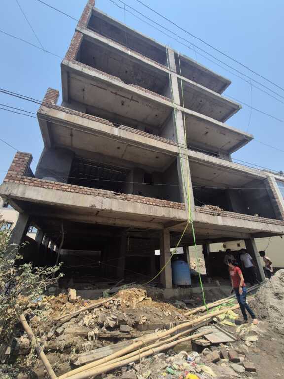 एमडीडीए का अवैध निर्माणों पर बड़ा प्रहार, ऋषिकेश और देहरादून में दो भवन सील-Newsnetra 7 IMG 20260602 WA0044