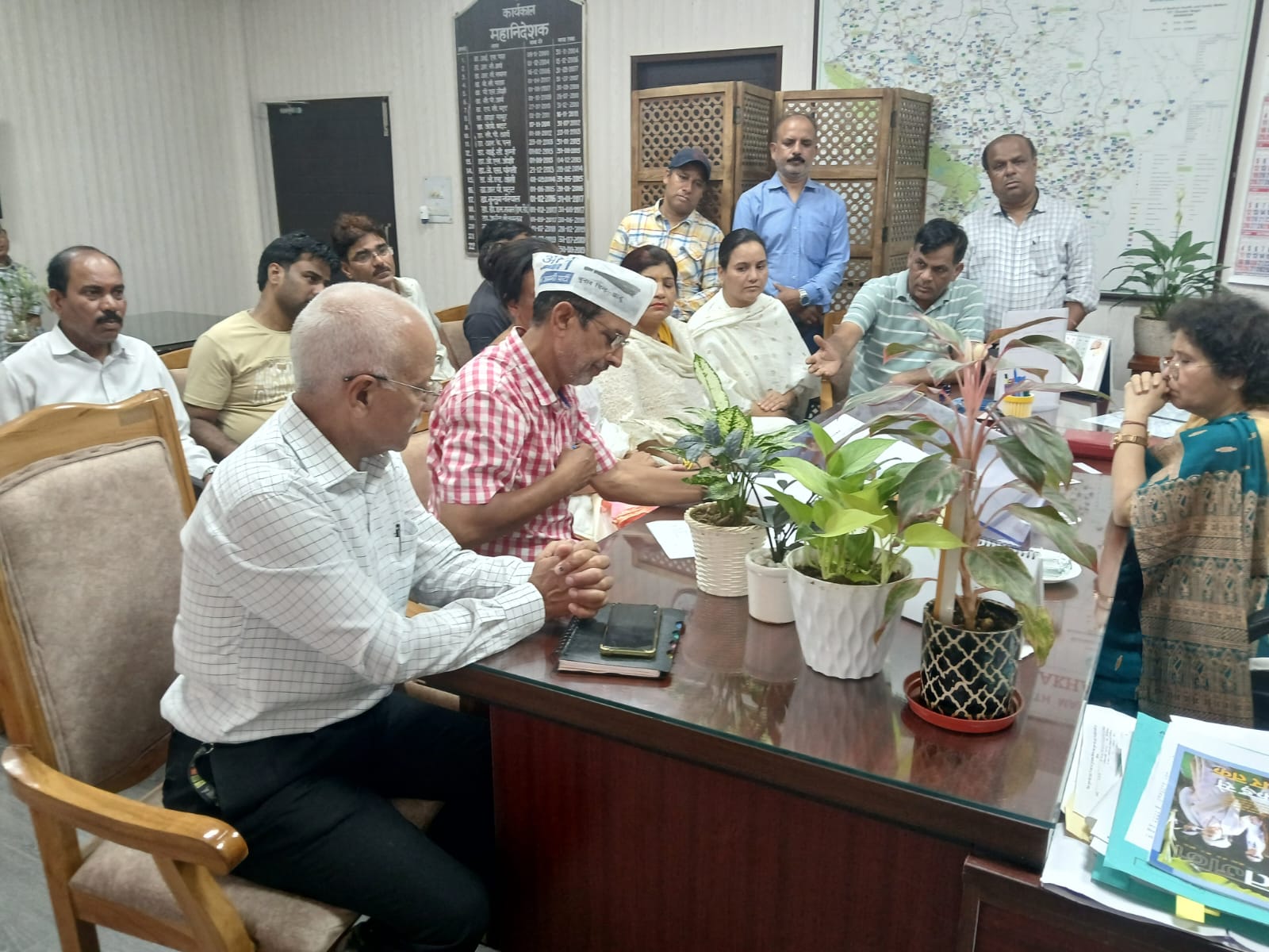 उत्तराखंड में स्वास्थ्य सेवाओं की बदहाली पर AAP का प्रदर्शन, तीन महीने में खाली पद भरने की मांग-Newsnetra 6 WhatsApp Image 2026 06 18 at 5.51.02 PM