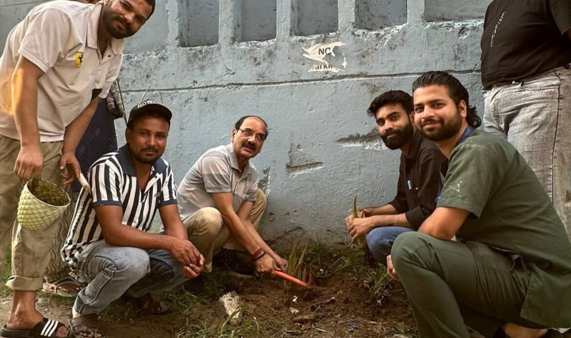 हरेला पर्व पर लगाएँ औषधीय पौधे, पर्यावरण संरक्षण के साथ स्वस्थ उत्तराखंड का भी लें संकल्प : डॉ. जे. एन. नौटियाल-Newsnetra 5 343f396a 81c4 43f5 840b 14cf273f2c2d 1