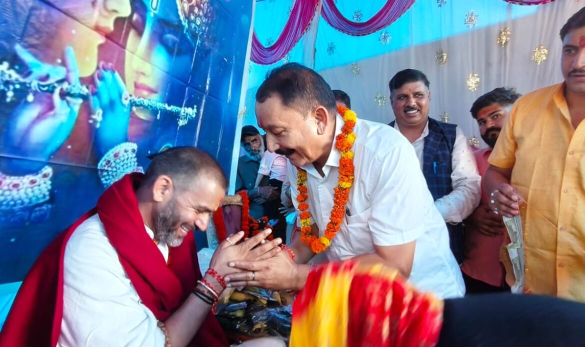 गुरु पूर्णिमा पर पूर्व विधायक विजयपाल सजवाण ने विभिन्न धर्मगुरुओं का लिया आशीर्वाद, सनातन परंपरा के संरक्षण का दिया संदेश- Newsnetra 8 4191a9c6 114c 49dc 900b 5fb8fb43535b