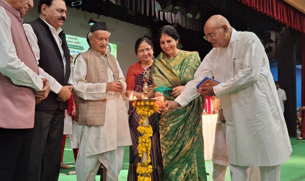 मुख्यमंत्री धामी के पाँच वर्ष पूरे होने पर हरेला महोत्सव-2026 का भव्य आयोजन, प्रकृति संरक्षण का दिया संदेश-Newsnetra 11 5f997b63 df99 474f 9a83 31c60456a3f8