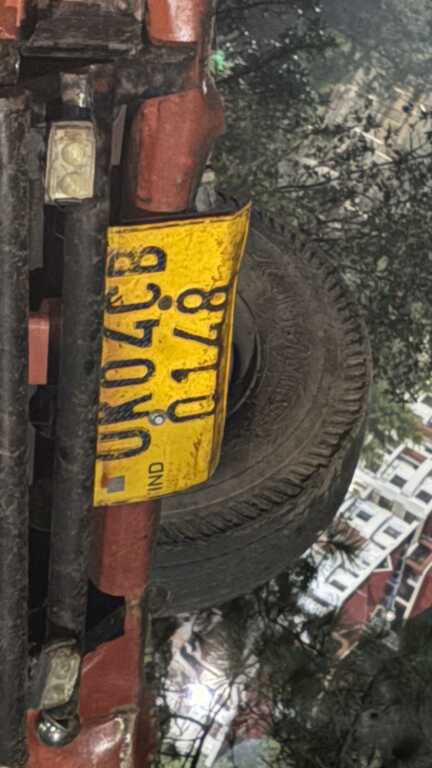 भीमताल के पास गहरी खाई में गिरा डम्पर, SDRF ने चालक को सुरक्षित बचाया-Newsnetra 3 IMG 20260705 WA0110
