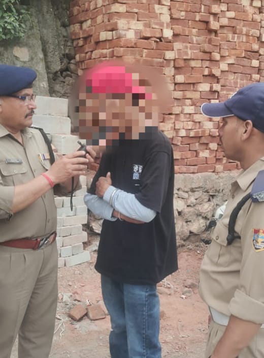ऑपरेशन प्रहार के तहत उत्तरकाशी पुलिस का सघन चेकिंग अभियान, यातायात नियम तोड़ने वाले 25 वाहन चालकों के चालान, ड्रंक एंड ड्राइव में एक गिरफ्तार-Newsnetra 6 IMG 20260720 WA0004