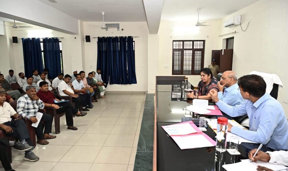 हरिद्वार में मतदाता सूची पुनरीक्षण तेज, 15 सितंबर को प्रकाशित होगी अंतिम वोटर लिस्ट-Newsnetra 6 img 8092
