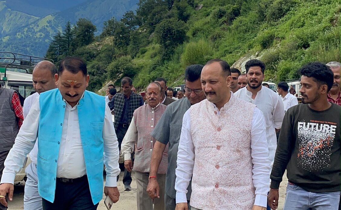 पौराणिक परंपरा और पर्यटन का संगम बना “बेलक जौराई बुग्याल पर्यटन मेला-2026”: पूर्व विधायक विजयपाल सजवाण ने किया प्रतिभाग-Newsnetra 4 4de6a179 bcc3 4692 b067 172af1cdca8c