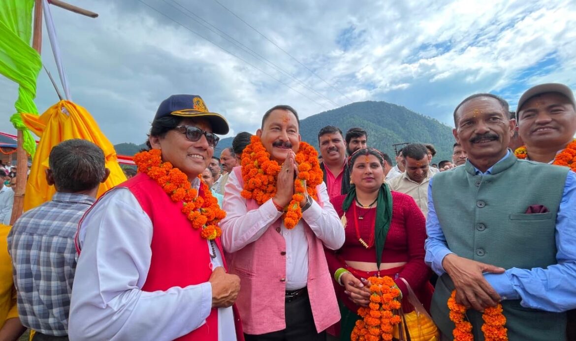 पौराणिक परंपरा का दिव्य समागम, मुस्टिकसौड़ में उमड़ा आस्था का सैलाब!-Newsnetra 6 7f45e93d 20d5 4620 9bf2 d35b78f81426