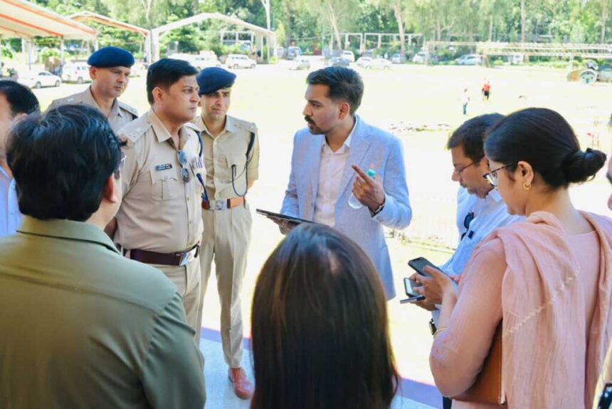स्वतंत्रता दिवस को लेकर देहरादून में सुरक्षा चाक-चौबंद, परेड ग्राउंड के चारों ओर रहेगा जीरो जोन-Newsnetra 3 IMG 20260812 WA0153