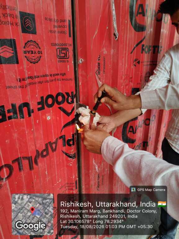 ऋषिकेश में अवैध निर्माण पर MDDA की बड़ी कार्रवाई, बिना स्वीकृत मानचित्र का निर्माण सील-Newsnetra 3 IMG 20260819 WA0051