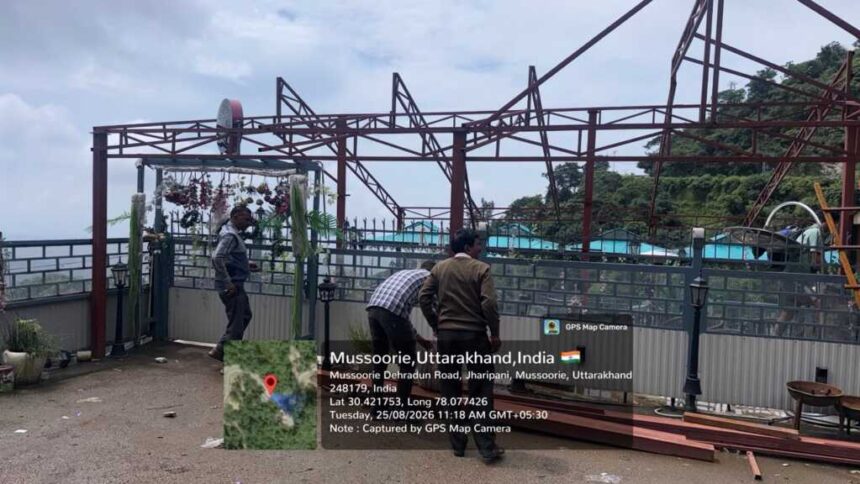 मसूरी में अवैध निर्माण पर एमडीडीए की कार्रवाई, बिना स्वीकृति बने दो प्लेटफार्म किए सील-Newsnetra 5 IMG 20260825 WA0176