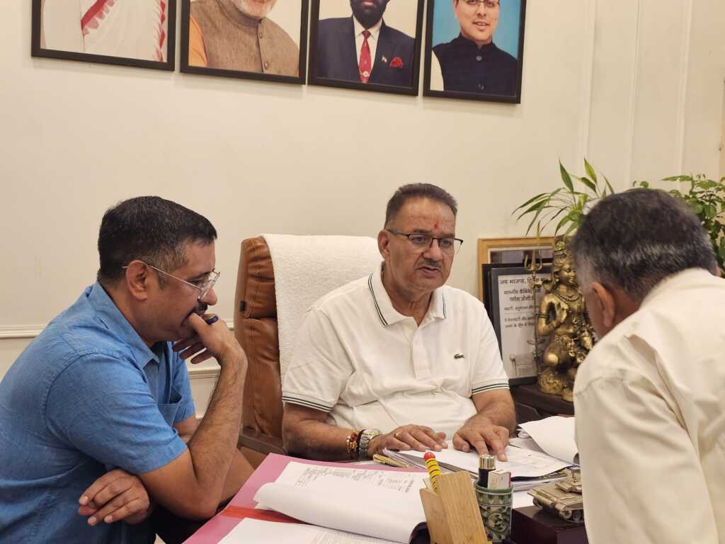पूर्व सैनिकों को समान कार्य के लिए समान वेतन का लाभ दिलाने की तैयारी, मंत्री गणेश जोशी ने दिए निर्देश-Newsnetra 12 IMG 20260827 WA0178