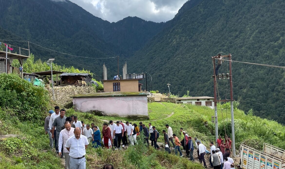 पौराणिक परंपरा और पर्यटन का संगम बना “बेलक जौराई बुग्याल पर्यटन मेला-2026”: पूर्व विधायक विजयपाल सजवाण ने किया प्रतिभाग-Newsnetra 5 b1acbf28 53f5 455c 8bfb f25f079dbbc7