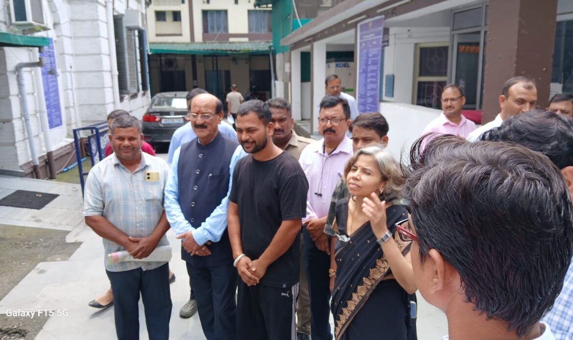 देहरादून मेडिकल कॉलेज को मिली बड़ी सौगात! 12 बेड का कार्डियोलॉजी विंग और नया इमरजेंसी वार्ड शुरू-Newsnetra 4 img 9990