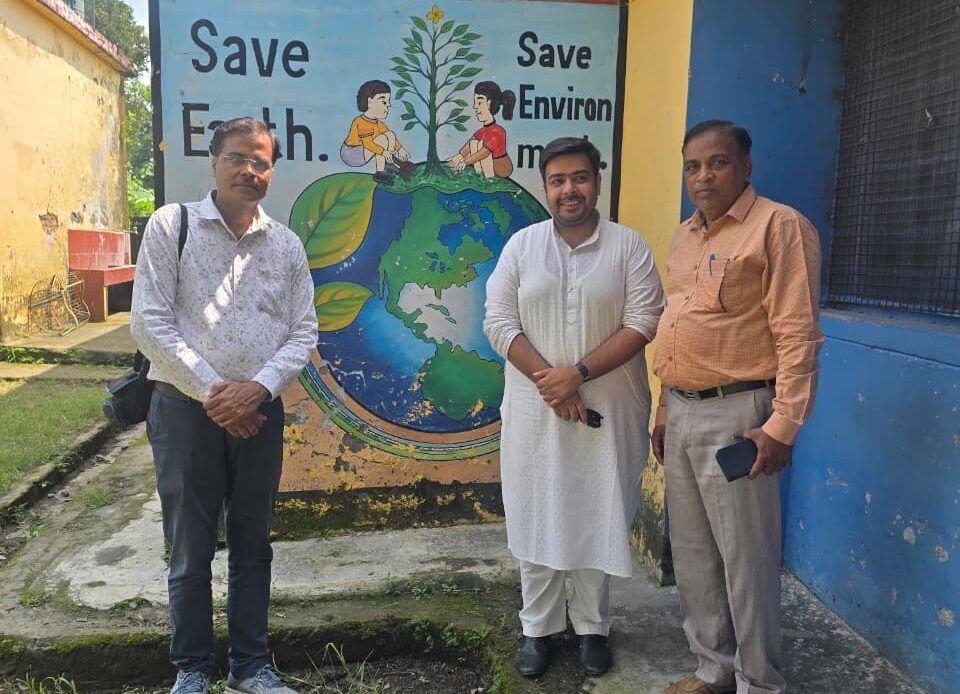 देहरादून: राजकीय प्राथमिक विद्यालय में बच्चों को सिखाए स्वस्थ जीवन के मंत्र, आयुर्वेद और योग की दी जानकारी-Newsnetra 7 53d34723 e68d 4359 bc64 fcec89dec843