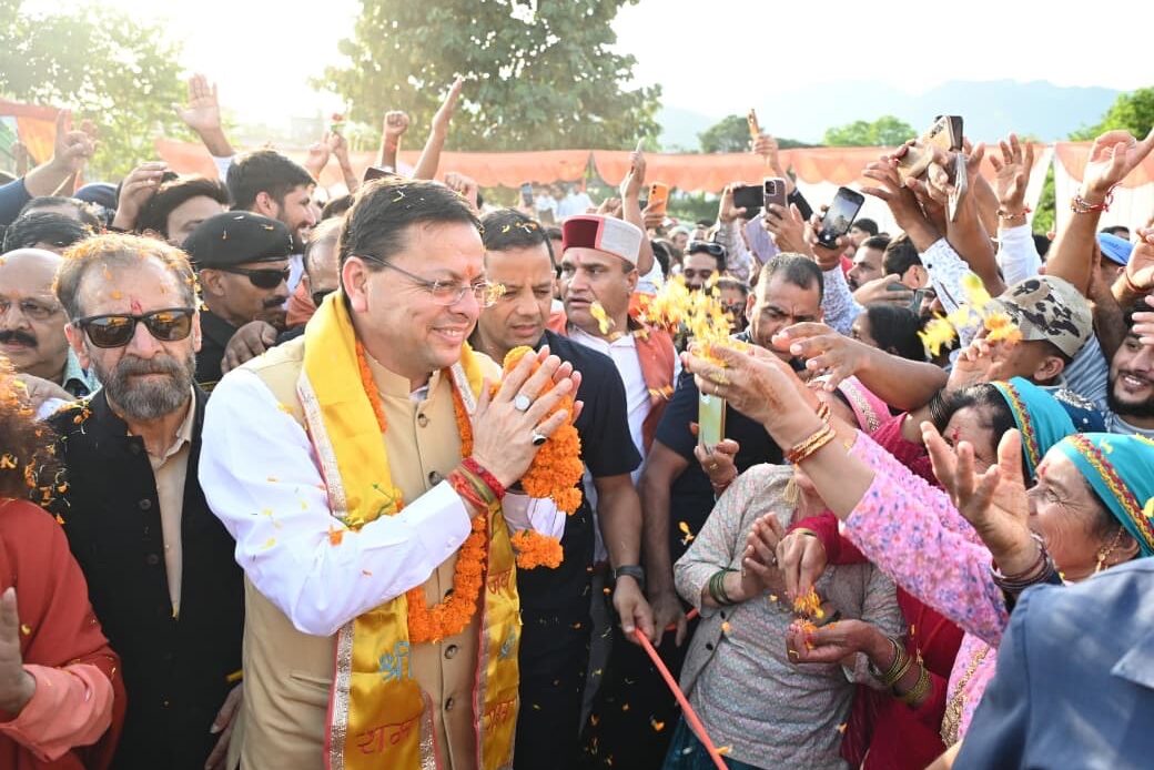 2100 दीपों से जगमगाया मां यमुना का तट, हरिपुर कालसी को मिली बड़ी आध्यात्मिक सौगात, मां यमुना प्रतिमा का हुआ अनावरण-Newsnetra 14 66fdcb1c ff76 4f33 882a eb851f641d96