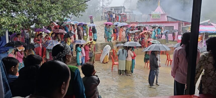 पूर्व विधायक विजयपाल सजवाण ने ठाण्डी के प्रसिद्ध ‘भेडू कु थौलू’ मेले में बतौर मुख्य अतिथि की शिरकत-Newsnetra 3 6daafd0e b9a3 4fe2 a51b 0b6f7a9a5ec2 1