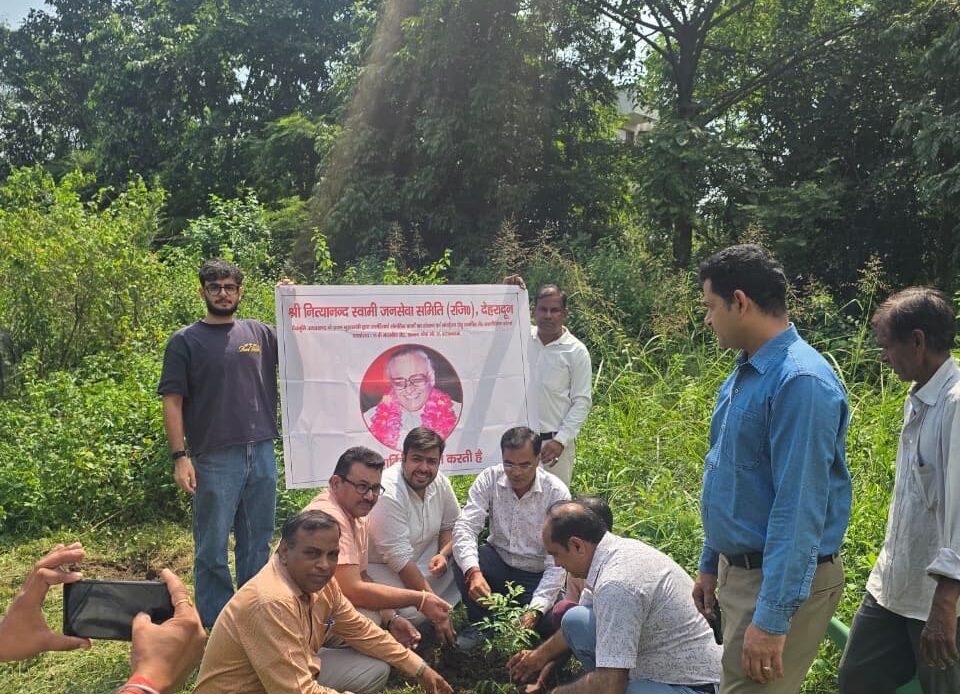 देहरादून: राजकीय प्राथमिक विद्यालय में बच्चों को सिखाए स्वस्थ जीवन के मंत्र, आयुर्वेद और योग की दी जानकारी-Newsnetra 4 827dd3da 811d 4764 a41b c04f180bdd84