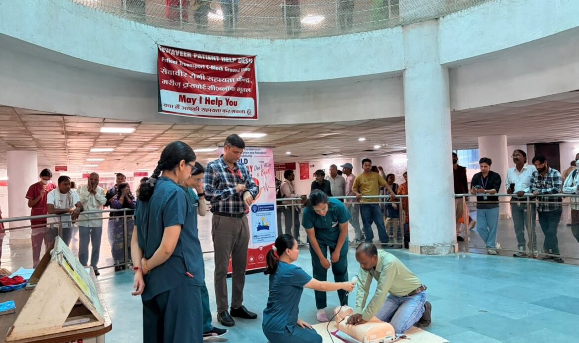 विश्व हृदय दिवस पर स्वास्थ्य जागरूकता अभियान, एम्स ऋषिकेश में ओपीडी मरीजों व तीमारदारों को किया हृदय संबंधी बीमारियों के प्रति जागरूक-Newsnetra 5 82a90e41 52b8 4259 b7f0 67724dcee355