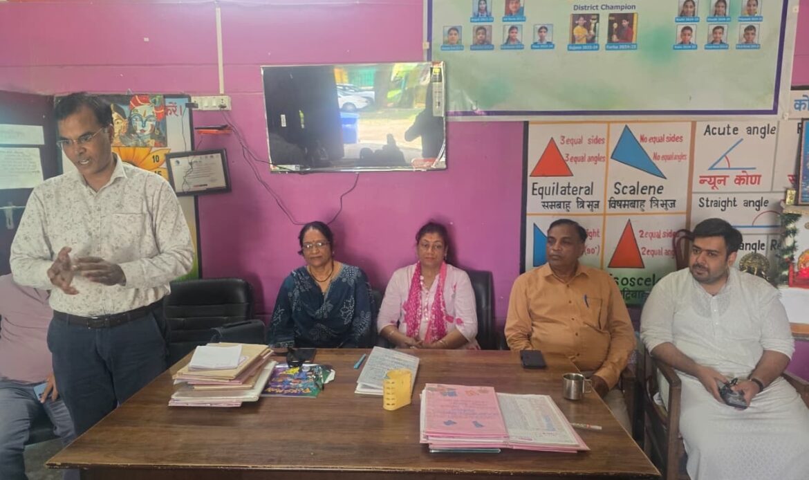 देहरादून: राजकीय प्राथमिक विद्यालय में बच्चों को सिखाए स्वस्थ जीवन के मंत्र, आयुर्वेद और योग की दी जानकारी-Newsnetra 8 83597457 38ab 40e4 877f b6fb0a4de1b8