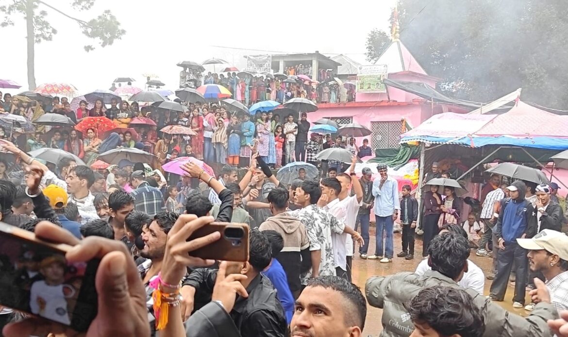 पूर्व विधायक विजयपाल सजवाण ने ठाण्डी के प्रसिद्ध ‘भेडू कु थौलू’ मेले में बतौर मुख्य अतिथि की शिरकत-Newsnetra 5 86f60496 1ded 4766 bc98 cf46119caa36