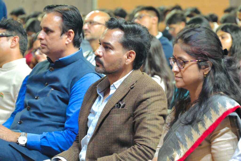 UPES में नशा मुक्ति कार्यशाला, DM आशीष चौहान ने छात्रों से कहा- भविष्य के लिए स्वस्थ विकल्प चुनें-Newsnetra 15 IMG 20260923 WA0059