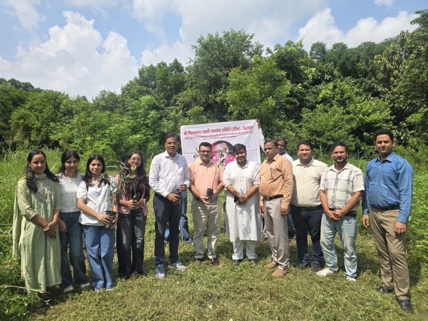 देहरादून: राजकीय प्राथमिक विद्यालय में बच्चों को सिखाए स्वस्थ जीवन के मंत्र, आयुर्वेद और योग की दी जानकारी-Newsnetra 3 c2ca6775 c80f 441d 9585 b08aeff8c429