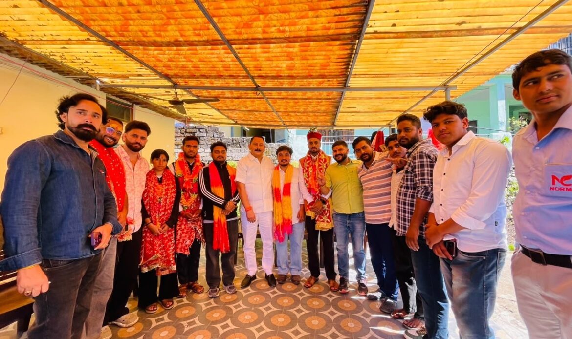 नवनिर्वाचित छात्रसंघ पदाधिकारियों से पूर्व विधायक विजयपाल सजवाण ने की शिष्टाचार भेंट-Newsnetra 11 d43a25e1 ce1e 4a44 b132 1f0ad32c97f0