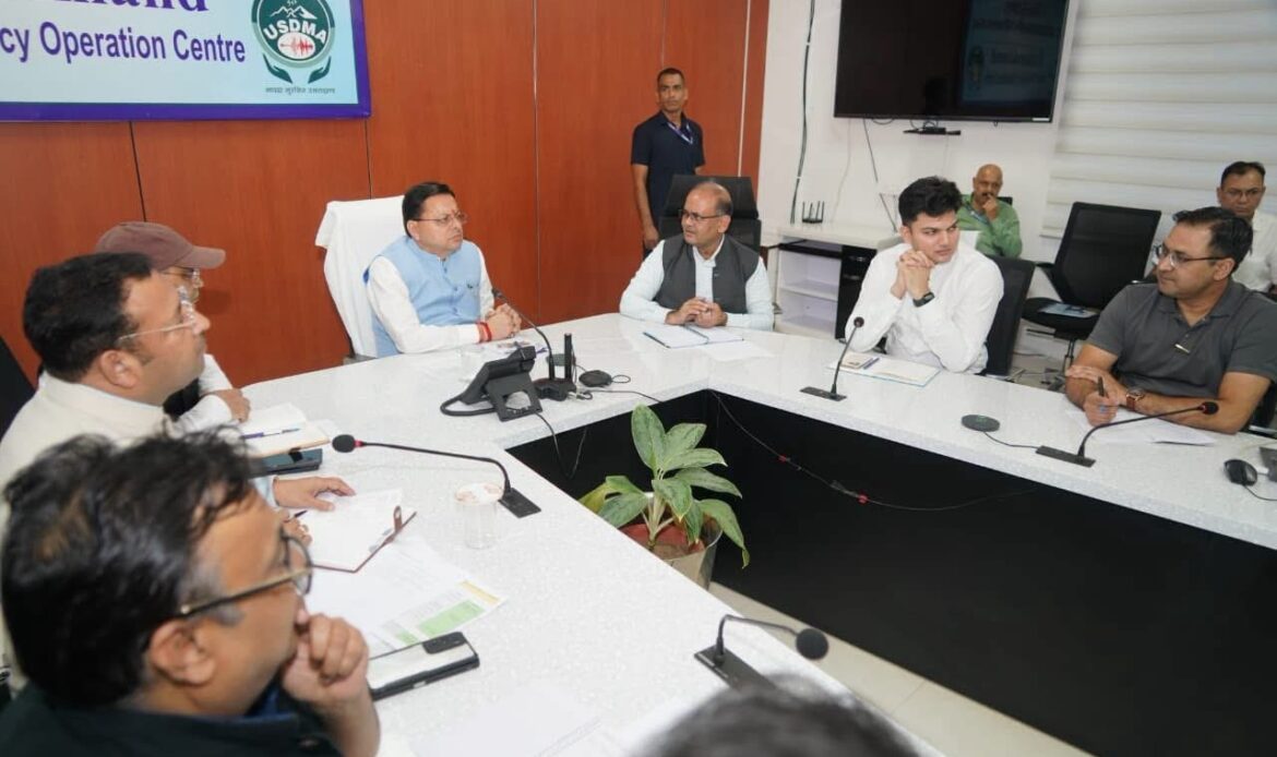 उत्तराखंड में फंसे 179 ट्रेकर्स-माउंटेनियर्स का रेस्क्यू ऑपरेशन, मुख्यमंत्री धामी ने खुद संभाली कमान; 8 हेलीकॉप्टर तैनात-Newsnetra 6 img 1133