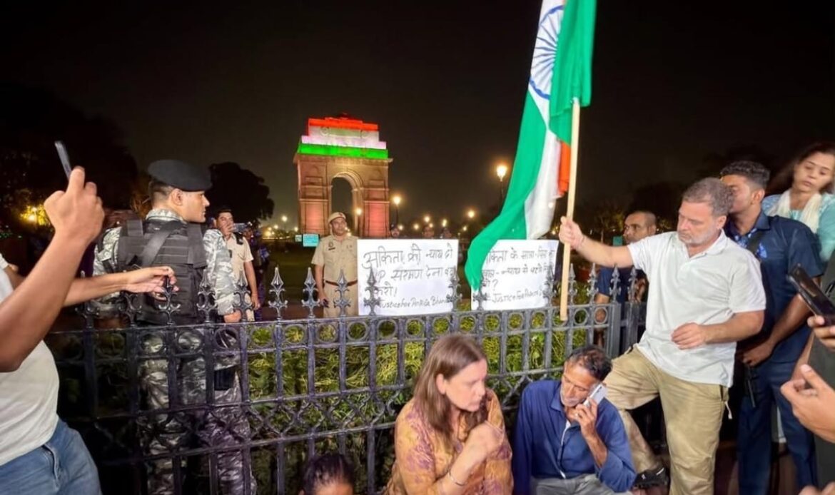 अंकिता भंडारी के माता-पिता को अब तक न्याय नहीं मिलने पर राहुल गांधी ने उठाए सवाल, बोले- इंसाफ की लड़ाई में कांग्रेस उनके साथ खड़ी है-Newsnetra 15 1f190fec 529f 4a29 abcc 4d101bf781d4