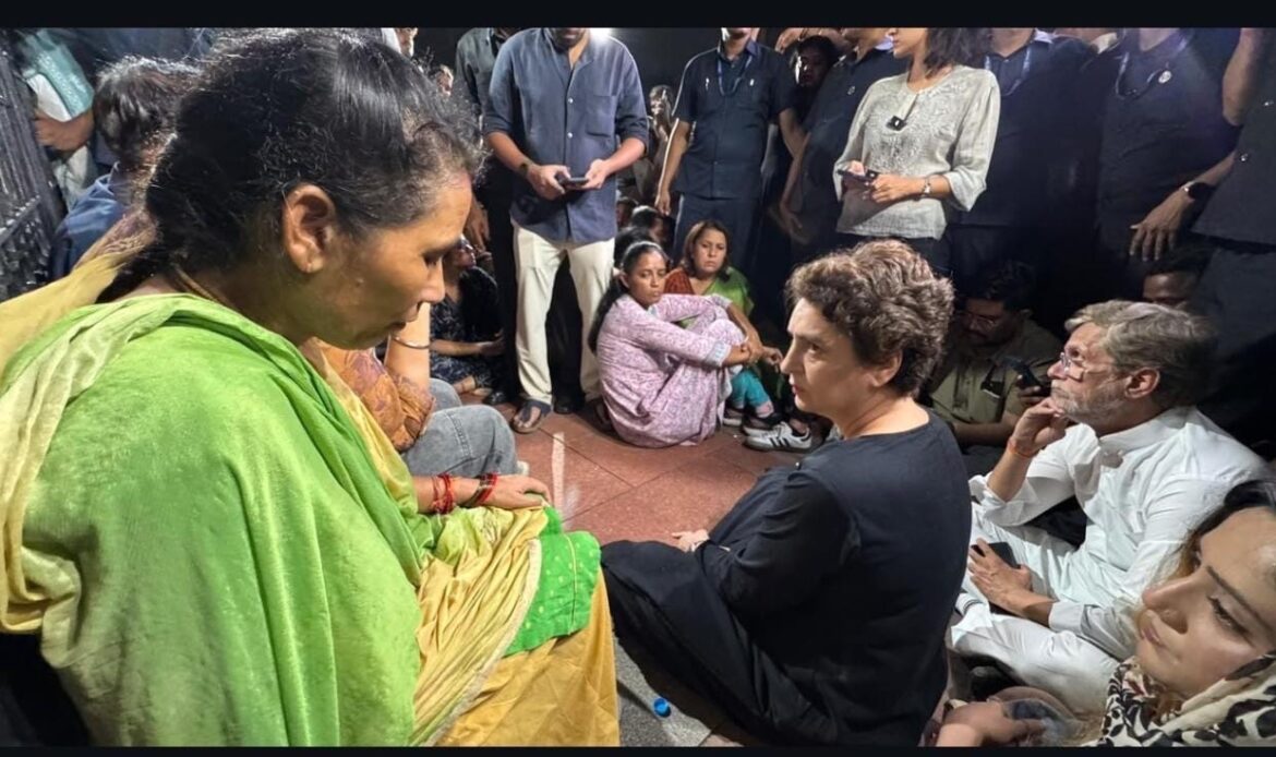 अंकिता भंडारी के माता-पिता को अब तक न्याय नहीं मिलने पर राहुल गांधी ने उठाए सवाल, बोले- इंसाफ की लड़ाई में कांग्रेस उनके साथ खड़ी है-Newsnetra 13 6e1c79b8 654a 4dde bcf0 860f3cb9e72c