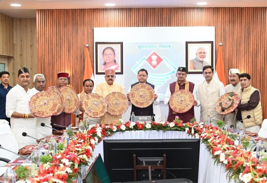 चम्पावत में पहली बार हुई कैबिनेट बैठक, धामी बोले- अब दूरस्थ और सीमांत क्षेत्रों में भी पहुंचेगा शासन-Newsnetra 13 833241704 1444831797829815 7271060679880899104 n