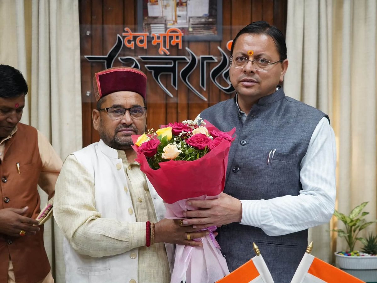 मुख्यमंत्री पुष्कर सिंह धामी ने गंगोत्री विधायक सुरेश चौहान की मांगों को अपने कार्यक्रम में शामिल करने का दिया भरोसा-Newsnetra 6 8d7b390b 3740 4a29 9fba 402ee88ec142 1791113573097