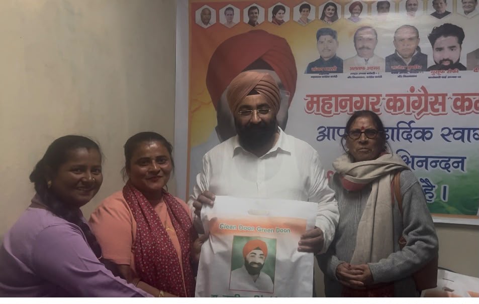 कांवली ब्लॉक में महिला कांग्रेस कार्यकर्ताओं का सम्मान, 2027 में कैंट विधानसभा में कांग्रेस की जीत का संकल्प-Newsnetra 15 WhatsApp Image 2026 10 27 at 7.02.31 PM