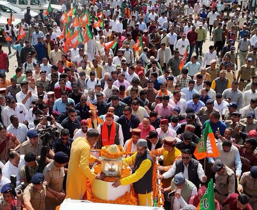 उत्तरकाशी को सीएम धामी की बड़ी सौगात, विश्वनाथ-शक्ति मंदिर कॉरिडोर और जिला अस्पताल का नाम गोपाल सिंह रावत के नाम पर रखने का ऐलान-Newsnetra 7 img 1449