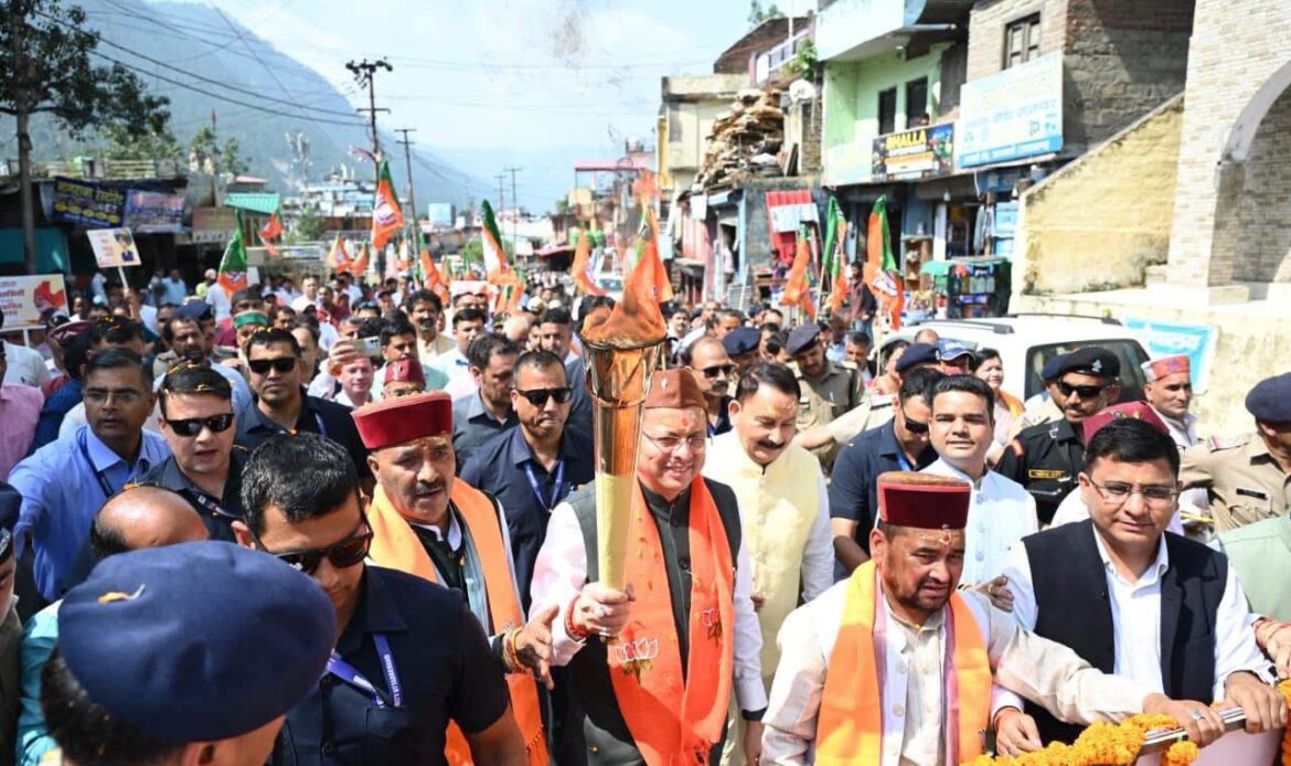 उत्तरकाशी को सीएम धामी की बड़ी सौगात, विश्वनाथ-शक्ति मंदिर कॉरिडोर और जिला अस्पताल का नाम गोपाल सिंह रावत के नाम पर रखने का ऐलान-Newsnetra 10 img 1451
